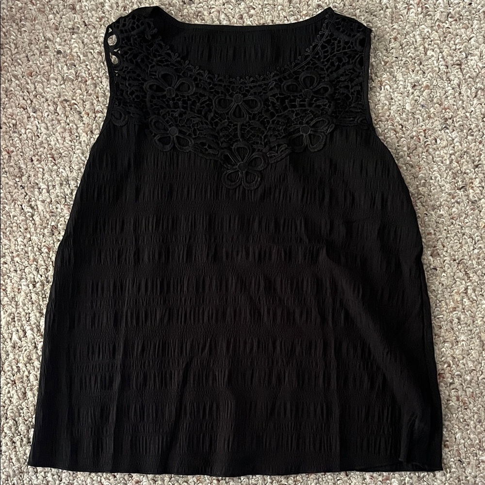 SHEIN Black Sleeveless Lace Blouse